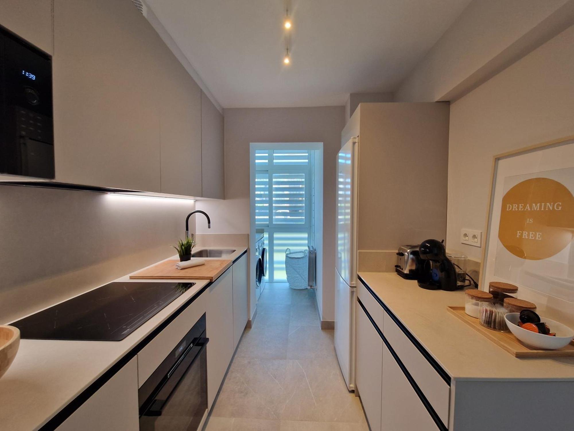 Astonishing Sea Views - Club & Pool & Parking By Aloha Bilbao Apartment Сопелана Екстериор снимка